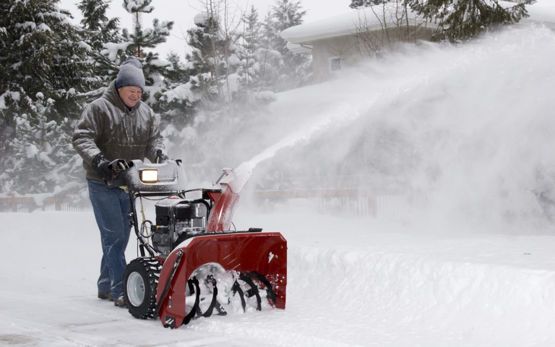 15 Tips for Using and Maintaining a Snow Blower the Right Way