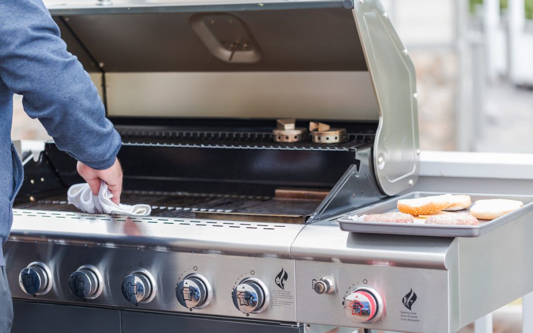 Prepare Your Grill for Low Temps With These 4 Winterizing Tips